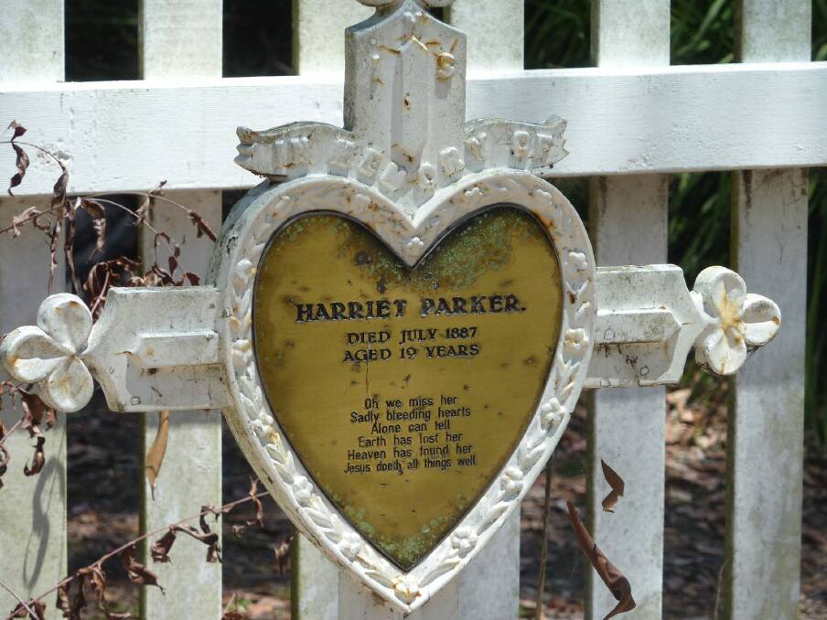 Harriet Parker's lonely grave at Green Patch campground. Photo: Tim the Yowie Man