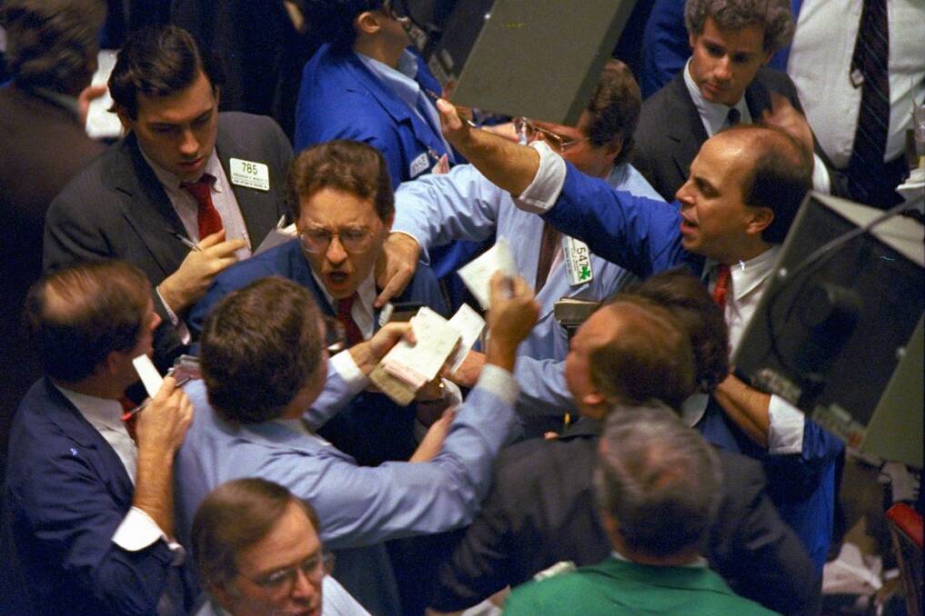 Panic selling on the floor of the New York Stock Exchange on October 19, 1987. Photo: Peter Morgan