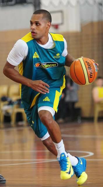 Patty Mills trains with the Boomers in Canberra last year. Photo: Katherine Griffiths