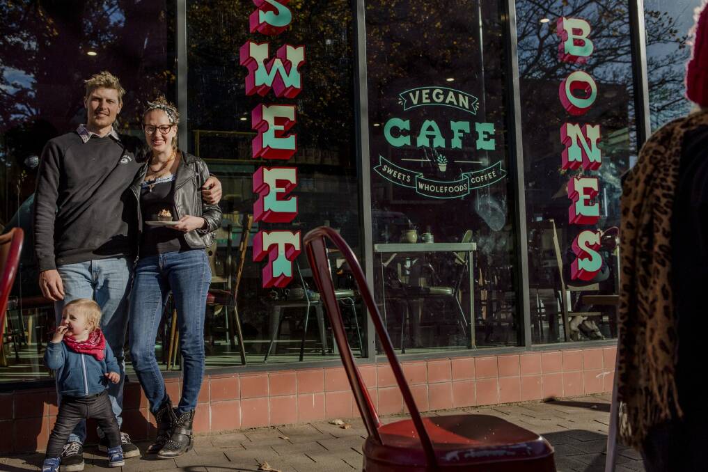 Sweet Bones cafe owners Russell and Emily Brindley with their son Beau, then 11 months, in 2015.  Photo: Jamila Toderas