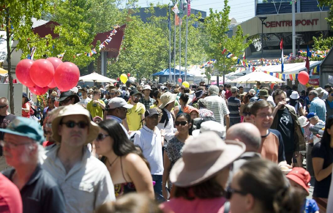 Crowds enjoy the 2017 Multicultural Festival. United Voice secretary Lyndal Ryan said a security guard at this event told her some of his fellow guards were subcontracted by SNP Security.  Photo: Elesa Kurtz