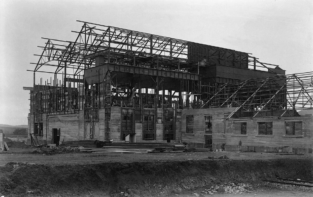The Kingston Power Station under construction, May 1914. Photo: act\ian.warden