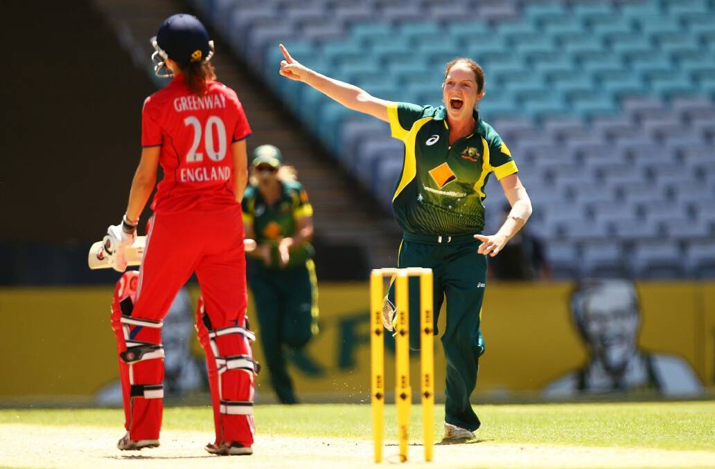 ACT Meteors fast bowler Rene Farrell is in the Southern Stars squad for the women's Ashes. Photo: Getty Images
