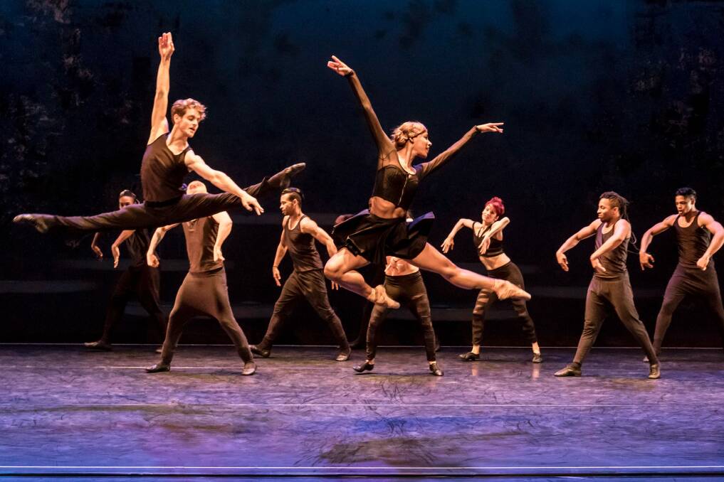 BALLET REVOLUCION, dancers from the company, Choreographer - Aaron Cash, ROCLAN GONZALEZ CHAVEZ, costume Design - JORGE GONZALEZ, , KOLNER PHILHARMONIE, 2016, CREDIT: JOHAN PERSSON/ Scenes from Ballet Revolucion. Photo: Johan Persson