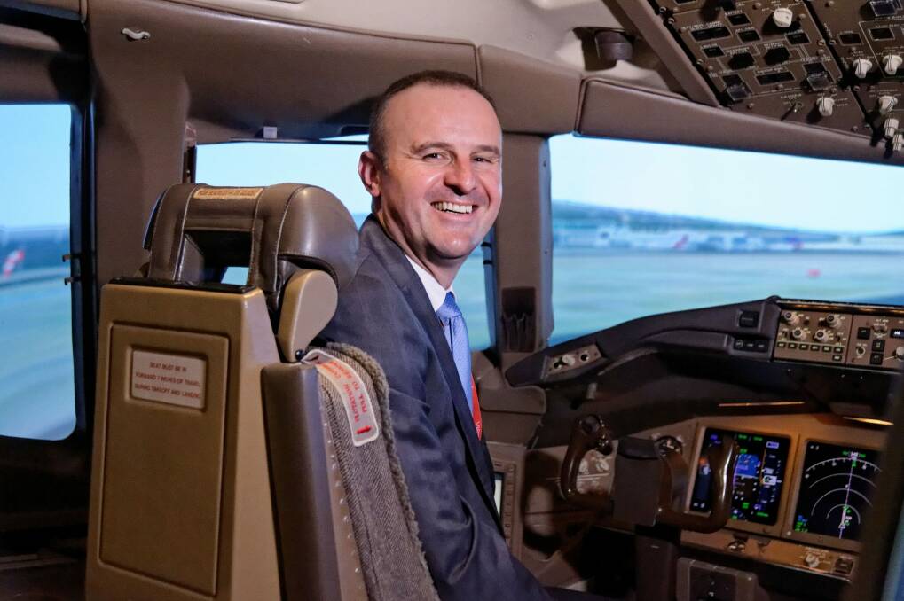 Chief Minister Andrew Barr during a visit to Singapore Airlines' training centre this week. Photo: Andrew Webster