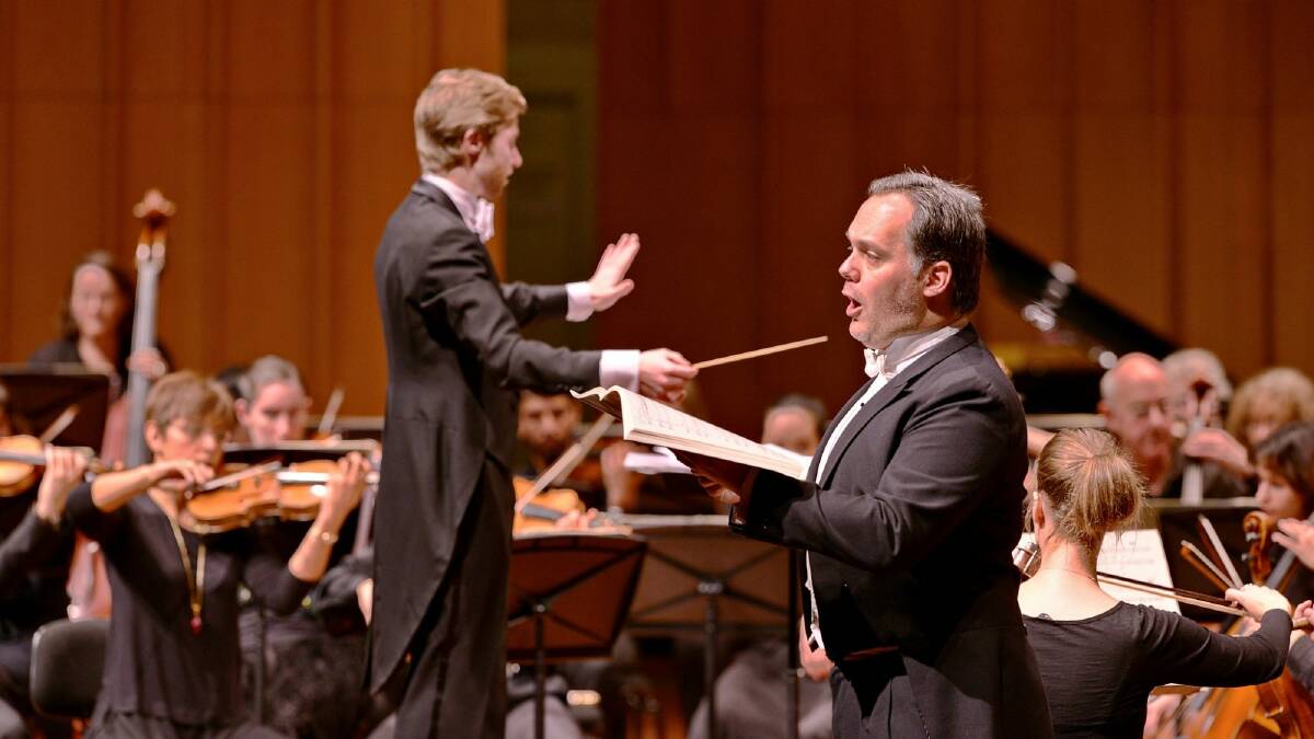 Conductor Leonard Weiss and baritone Jeremy Tatchell during the concert at Llewellyn Hall.   Photo: Robin Eckermann