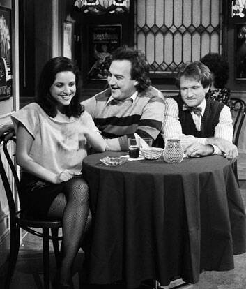 Julia Louis-Dreyfus, Jim Belushi and Robin Williams perform together on 'Saturday Night Live' in 1984. Photo: Getty