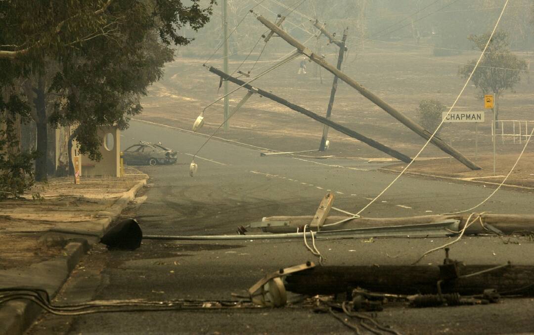 The aftermath of the 2003 bushfires in Darwinia Terrace, Chapman. Photo: Graham Tidy