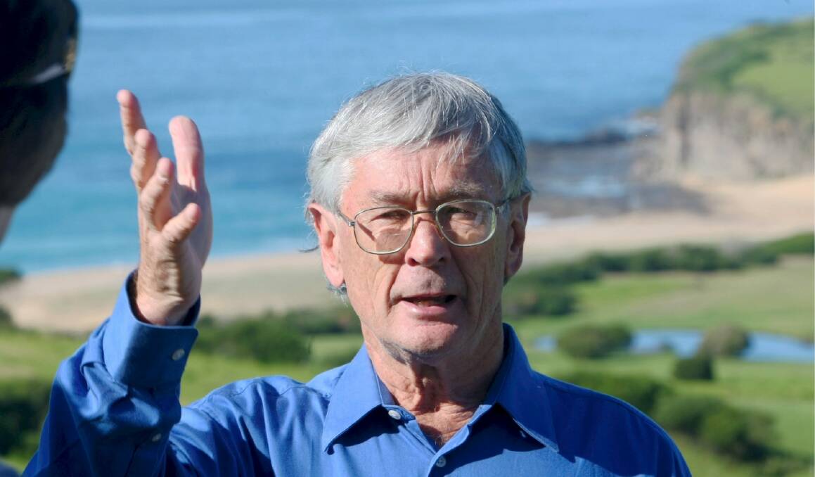 "Most-trusted Australian" Dick Smith would have romped it in against Bronwyn Bishop if she had remained a Liberal candidate. Photo: David Tease