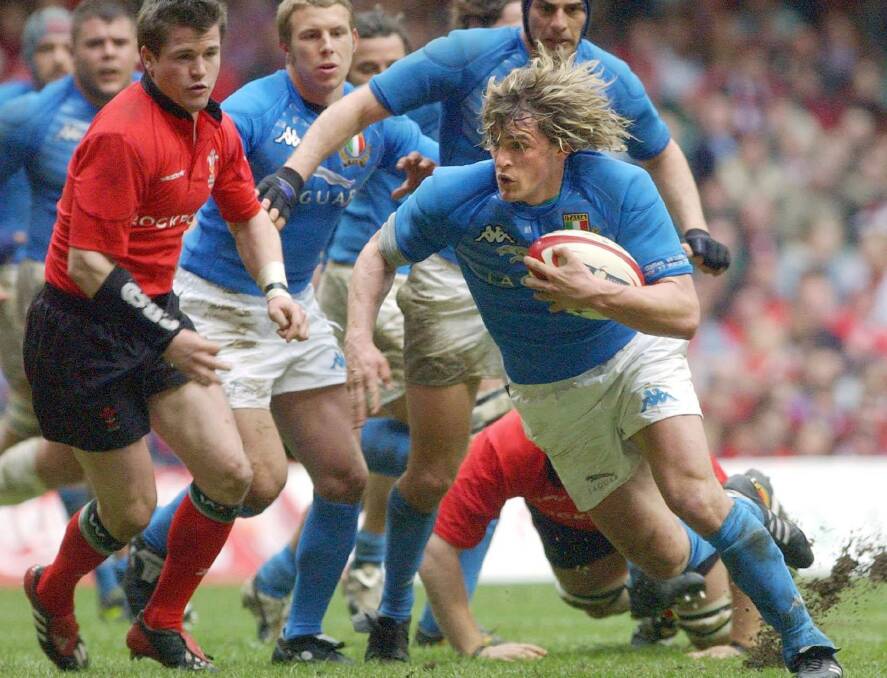 Italy's Mirco Bergamasco in his rugby union days. Photo: MATTHEW FEARN