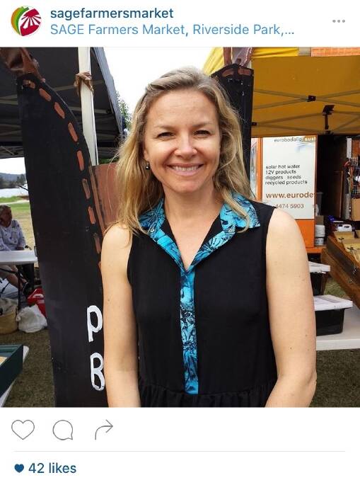Play School's Justine Clarke at the Sage Farmers Markets in Moruya.  Photo: Instagram @sagefarmersmarkets