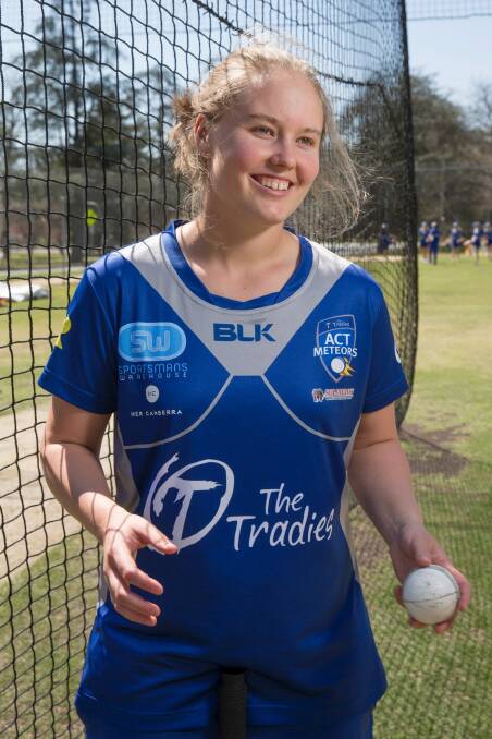 Rhiannon Dick top-scored for the Meteors in their nine-wicket loss to Western Fury on Sunday. Photo: Matt Bedford