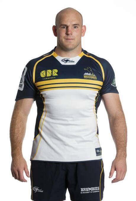 The ACT Brumbies will break from tradition with a predominantly blue playing jersey for 2016. Photo: Getty Images