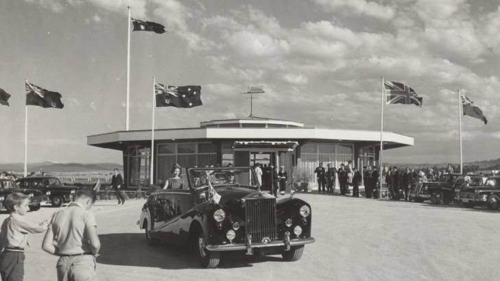 Royal visit: The Queen and the Duke of Edinburgh leave Regatta Point in 1963.   Photo: National Library of Australia