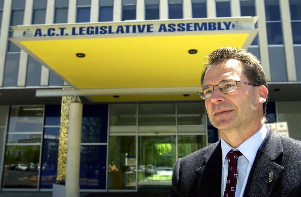 ACT Chief Minister Jon Stanhope wrote to federal Labor months before their 2007 election victory to harmonise Canberra's planning laws. Photo: AAP Image/Alan Porritt