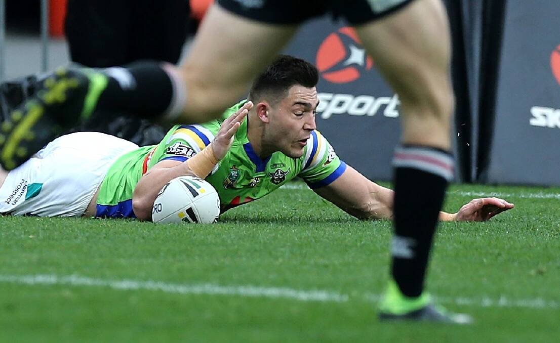 Nick Cotric scored two tries in the Raiders' easy win over the Warriors.