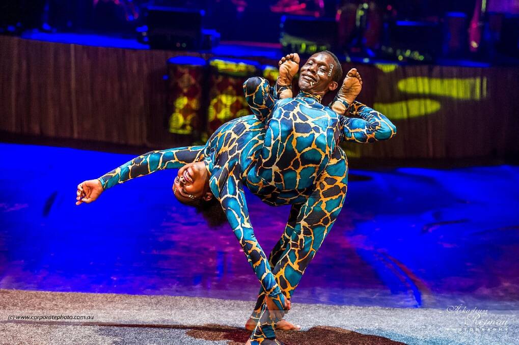 Contortionists in Cirque Africa. Photo: Cirque Africa