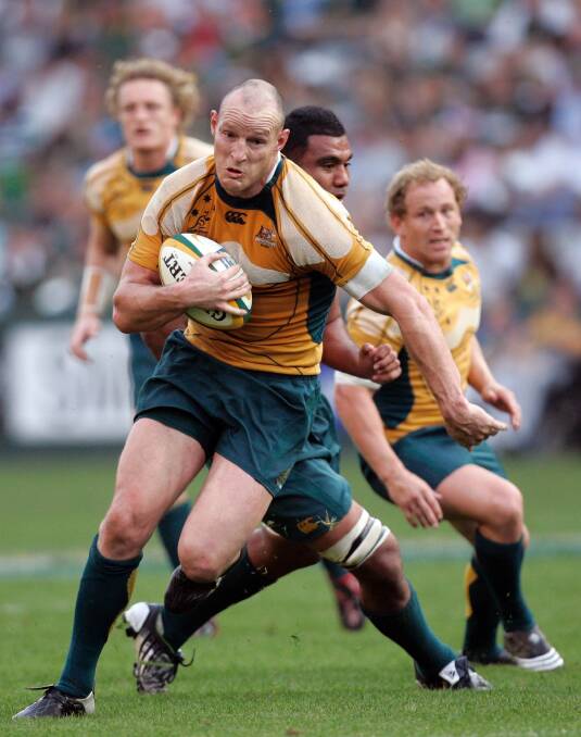Stirling Mortlock has given Kuridrani the tick of approval to be the long-term Wallabies outside centre. Photo: AP