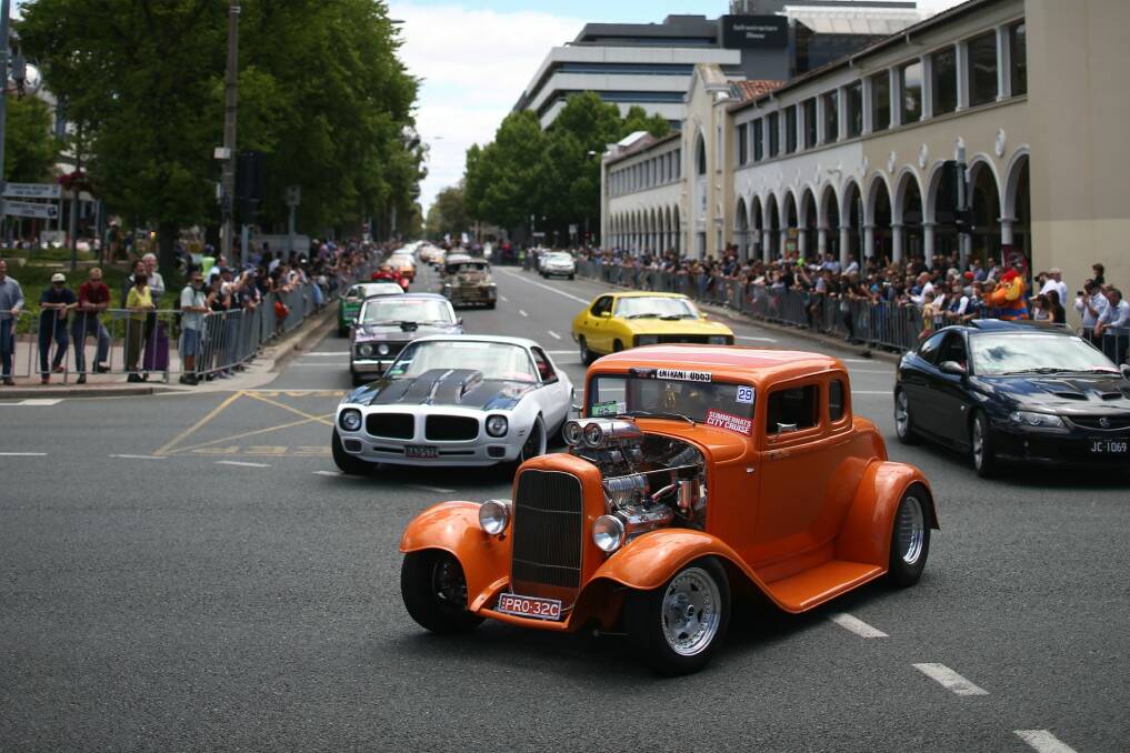 The Summernats City Cruise down Northbourne Avenue kicks off the annual car festival in Canberra. Photo: Alex Ellinghausen 
