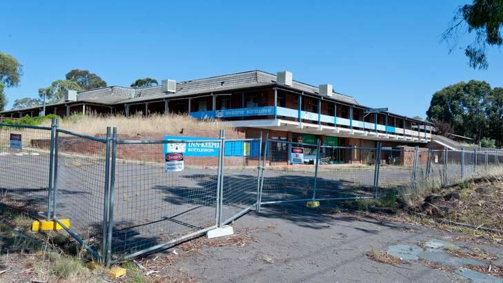 The abandoned Inn site next to the Jamison shopping centre, Canberra, pictured here in January 2013. Photo: Daniel Spellman