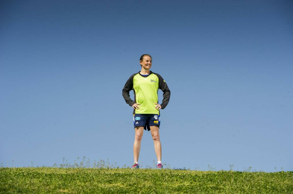Erin Osborne is thrilled to have signed a new deal with Sydney Thunder. Photo: Jay Cronan