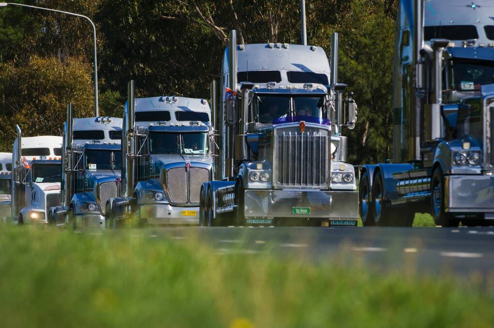 Trucks arrive for the 2017 Convoy for Cancer. Photo: Sitthixay Ditthavong