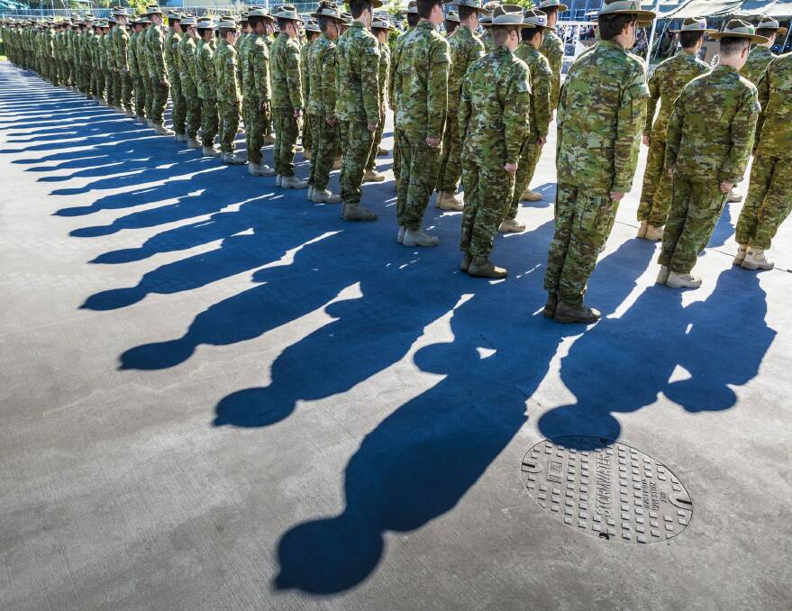 A likely new ADF pay deal will leave civilian Defence employees far behind.  Photo: Glenn Hunt