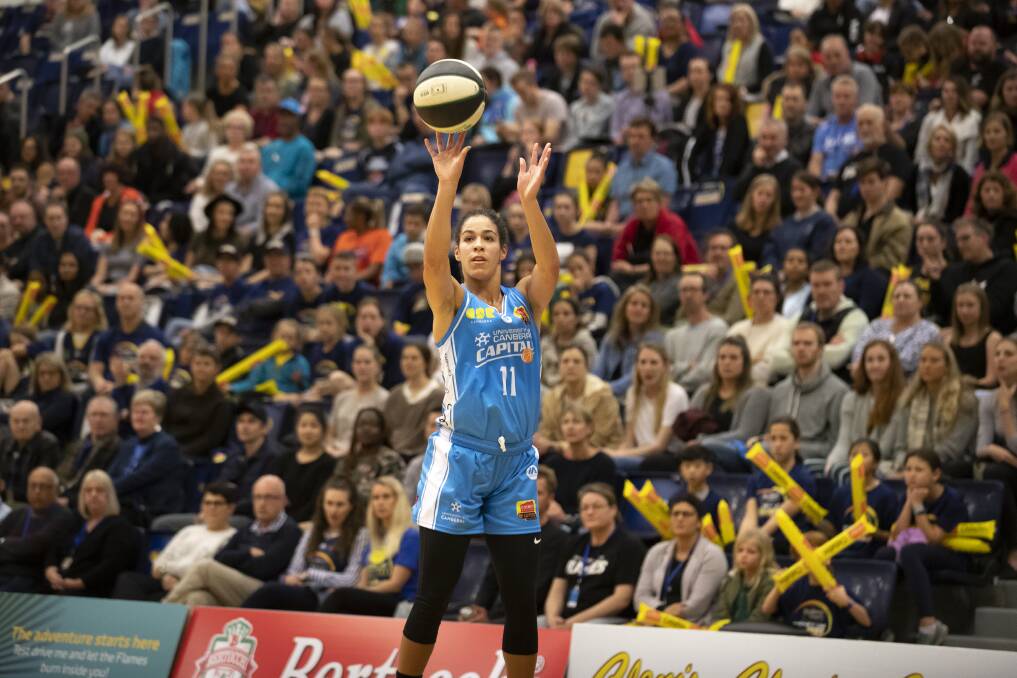 Kia Nurse scored 26 points in her WNBL debut on Friday. Photo: Sitthixay Ditthavong