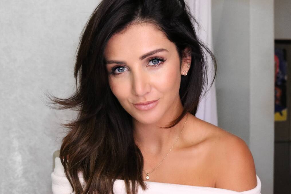 Makeup artist and beauty vlogger Bonnie Gillies is hosting a makeup masterclass at Canberra Centre. Photo: Supplied
