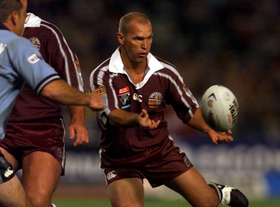 Allan Langer in action during the third and final 2001 State of Origin match. Photo: Nick Wilson