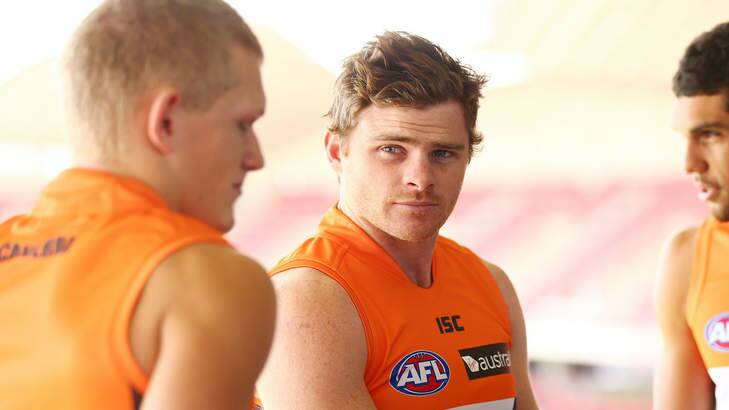 New Giant Heath Shaw chats with teammates. Photo: Getty Images