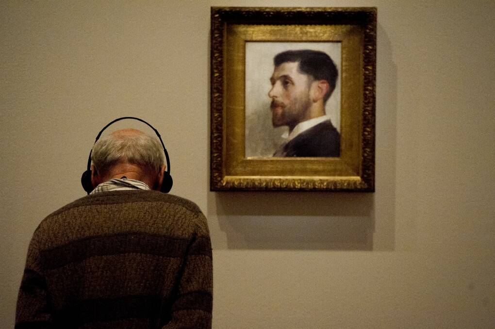Large crowds have been at the Tom Roberts exhibition at the National Gallery of Australia. The exhibition ends Monday. Photo: Jay Cronan
