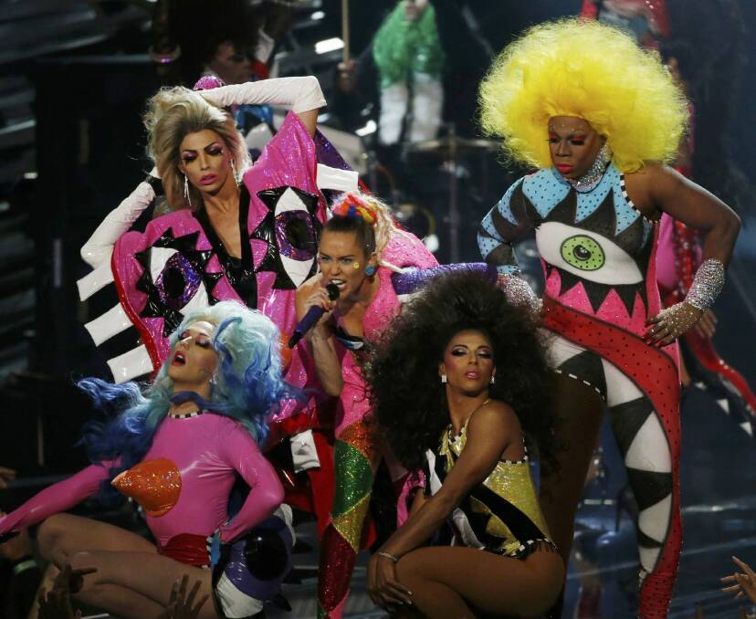 Miley Cyrus and her 31 back up dancers perform "Doo It" at the 2015 MTV Video Music Awards. Photo: MARIO ANZUONI