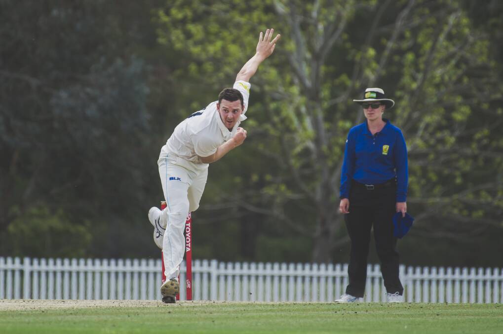 Josh Hazlewood playing for the Comets in Canberra. Photo: Jamila Toderas