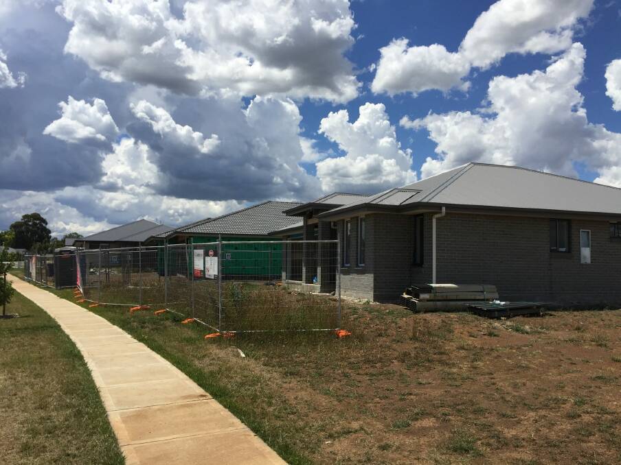 Foothills Estate in Armidale. Real estate agents say the APVMA move is unlikely to have a major impact on the city's housing supply. Photo: Stephen Jeffery