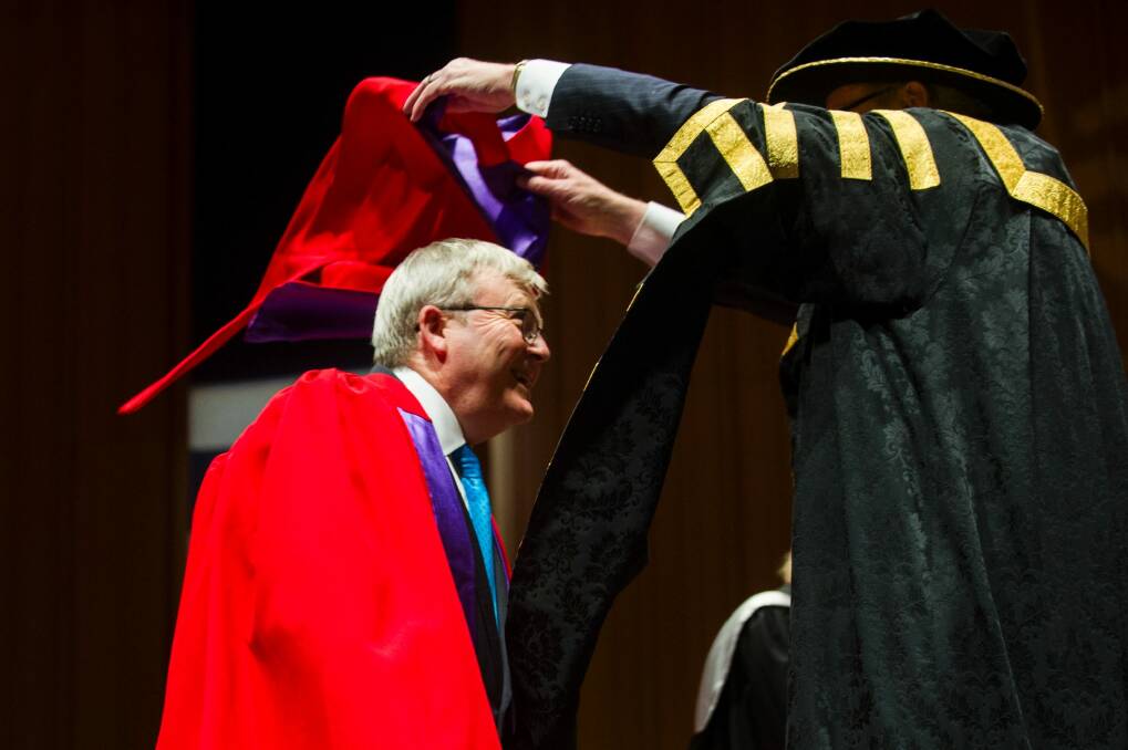 Kevin Rudd receives his honorary degree. Photo: Rohan Thomson