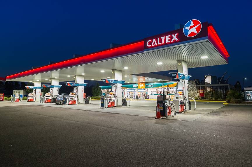 Caltex is investigating claims of petrol contamination at its Mitchell service station.