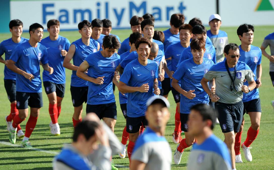 South Korea players train in Canberra this week. Photo: Graham Tidy