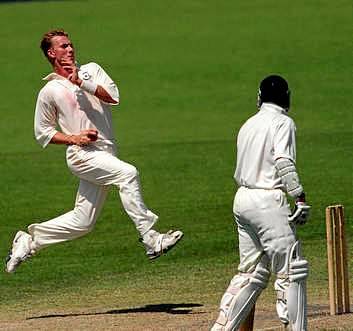 Brett Lee bowls for the Prime Minister's XI against India at Manuka Oval in December 1999. Photo: Stuart Milligan/ALLSPORT