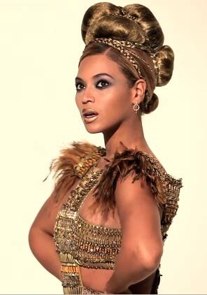 Power pose: Beyonce (and her clavicle) as she appeared in the French fashion magazine, L'Officiel.  Photo: L'Officiel