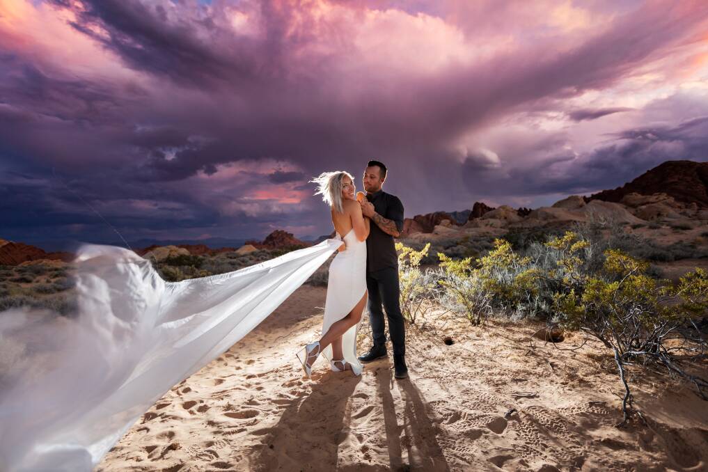 Caroline Buchanan married Barry Nobles at the Valley of Fire in Nevada. Photo: Adam McGrath/hcreations
