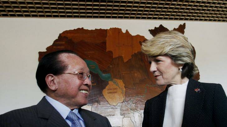 Foreign Minister Julie Bishop with her Cambodian counterpart Hor Namhong. Photo: Reuters