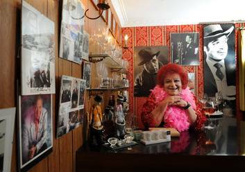 Publicist and theatrical personality Coralie Wood at her Curtin home in  Canberra. Photo: Colleen Petch