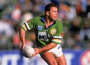 Ricky Stuart in action for the Raiders in 1993.