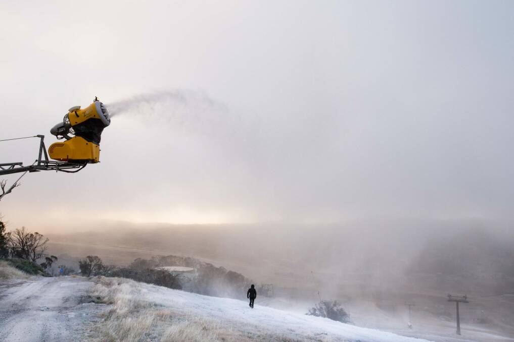 Snowmakers began pumping out snow at Perisher Wednesday morning.  Photo: Perisher.com.au