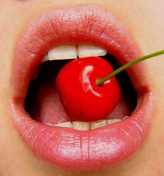 Cherry-red lips.