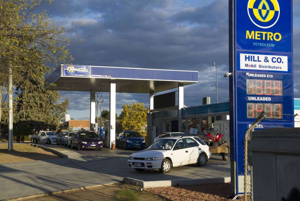 Metro service station in Fyshwick is known to have the cheapest petrol in Canberra.  Photo: Elesa Kurtz