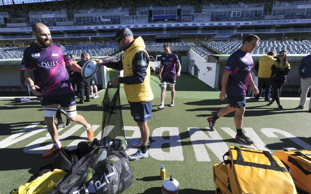 The Brumbies finalised their preparations on Friday. Photo: Graham Tidy