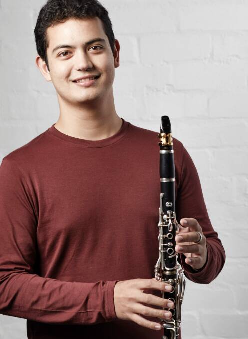  Lloyd Van't Hoff (clarinet) Photo: Pia Johnson Photo: Pia Johnson