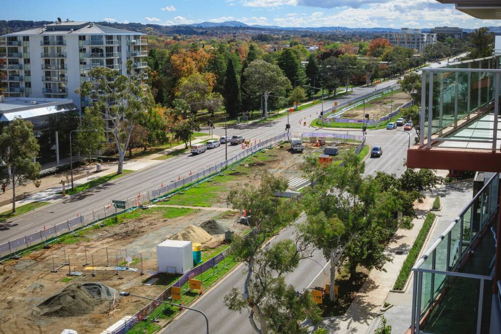Work on Canberra's light rail in Northbounre Avenue on Wednesday, as seen from Pacific Suites. Photo: Sitthixay Ditthavong